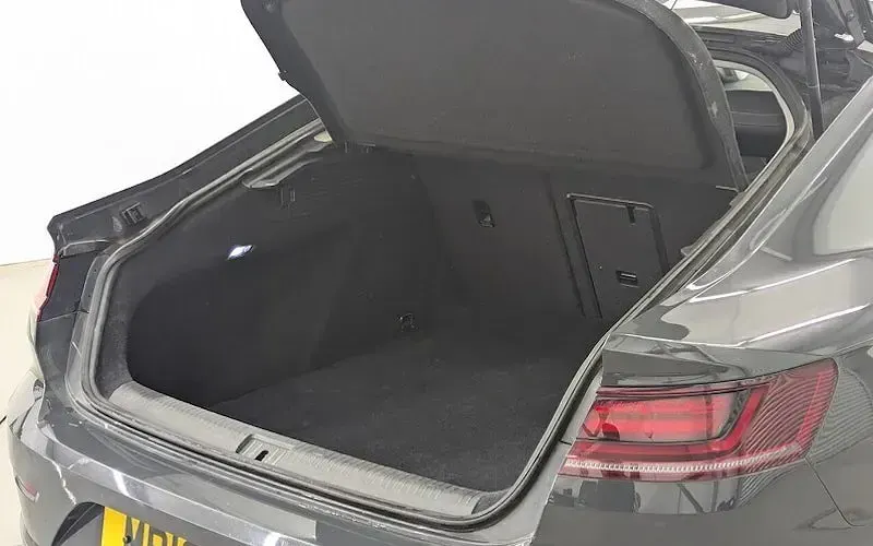 Used VW Arteon Elegance 150 HP (110 kW) 2019 Grey Hatchback