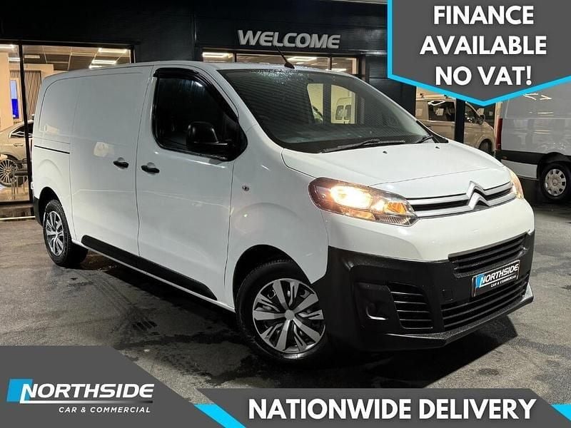 White Used 2017 Citroën Dispatch MPV | £4,995 (Fair price) - Image 1/3