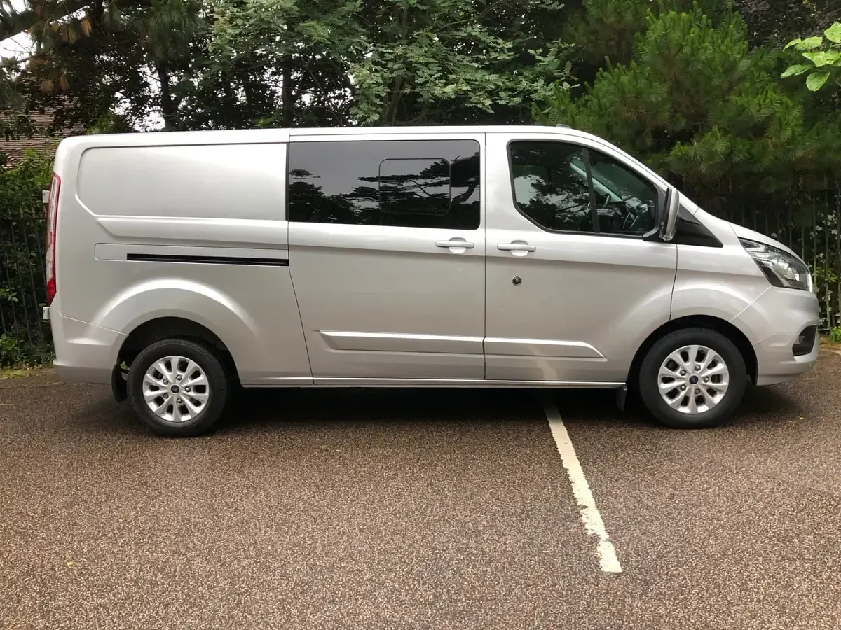 Used Ford Transit Custom Limited 170 HP (125 kW) 2022 Silver Van