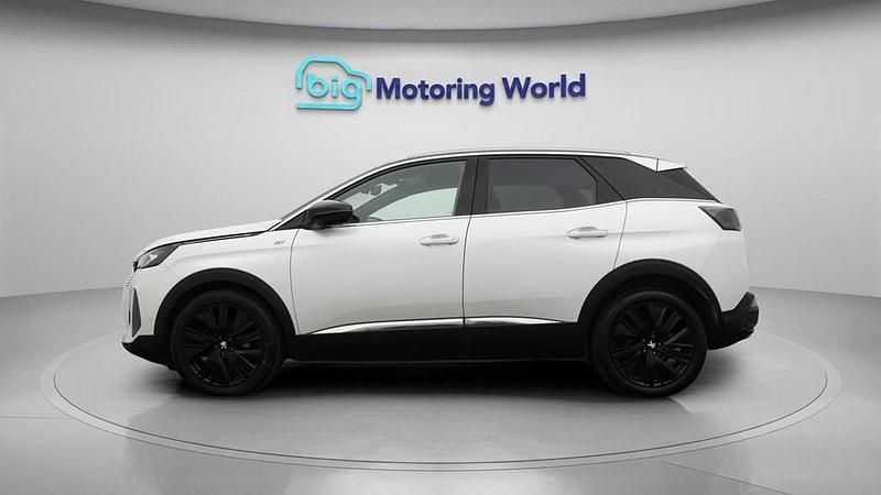 Used Peugeot 3008 Premium 130 HP (95 kW) 2023 White SUV