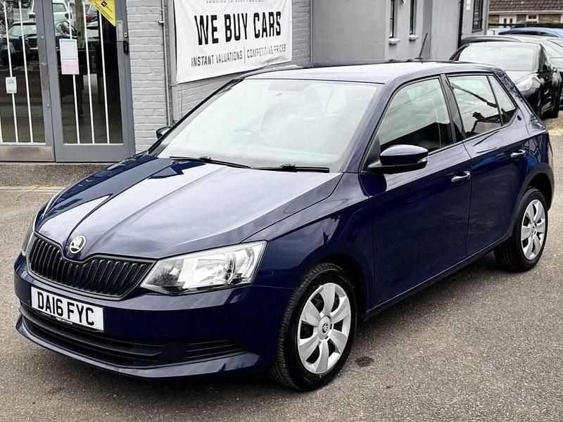 Used Skoda Fabia 60 HP (44 kW) 2016 Blue Hatchback