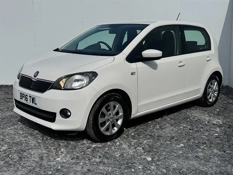Used Skoda Citigo SE L 75 HP (55 kW) 2016 White Hatchback