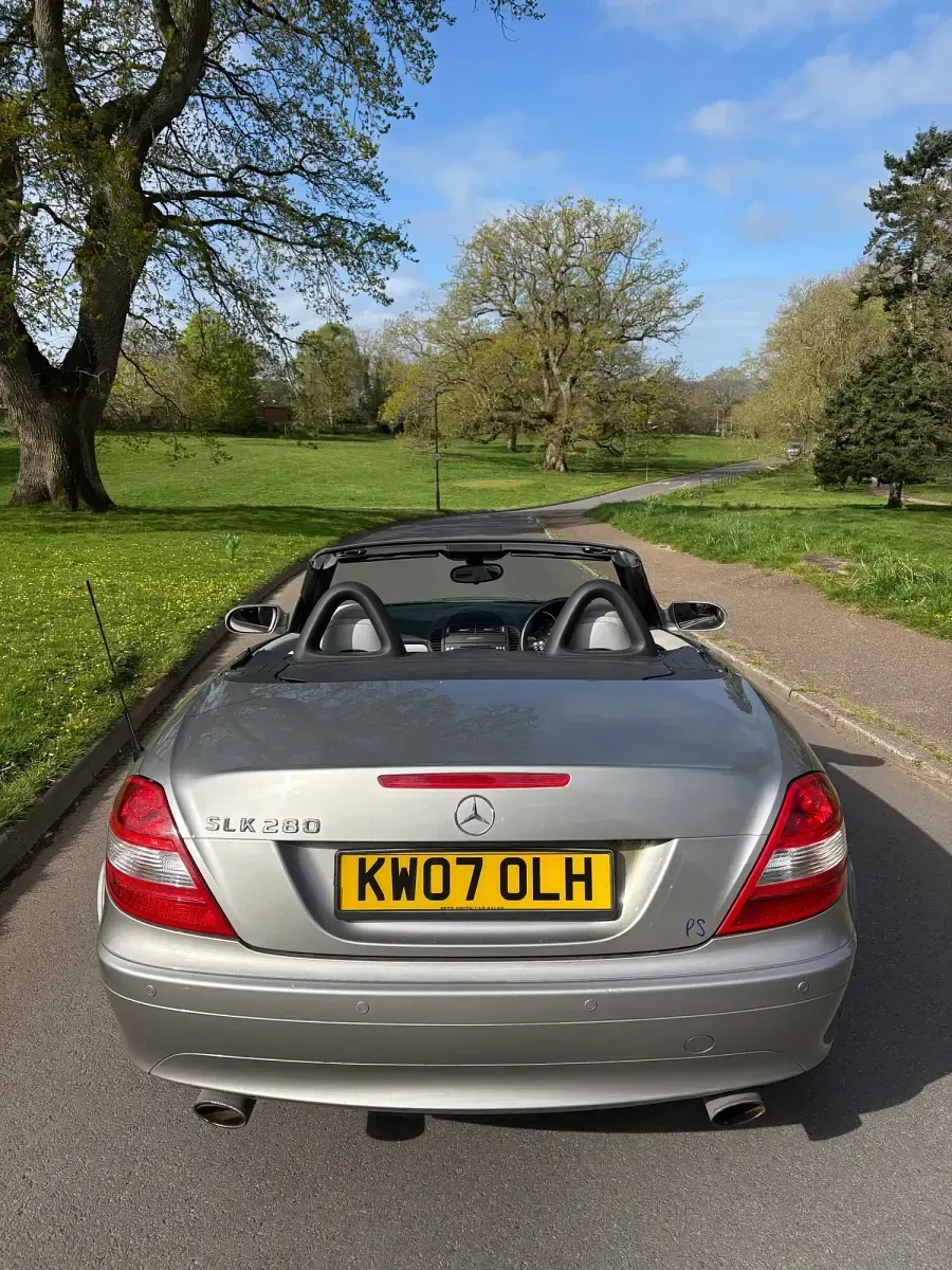 Used Mercedes SLK280 227 HP (166 kW) 2007 Silver Cabriolet