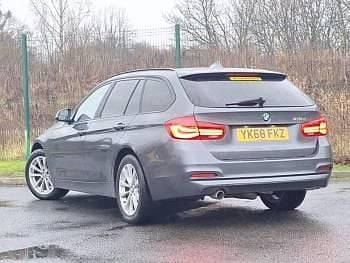 Used BMW 318 Comfort Edition 150 HP (110 kW) 2018 Grey Estate