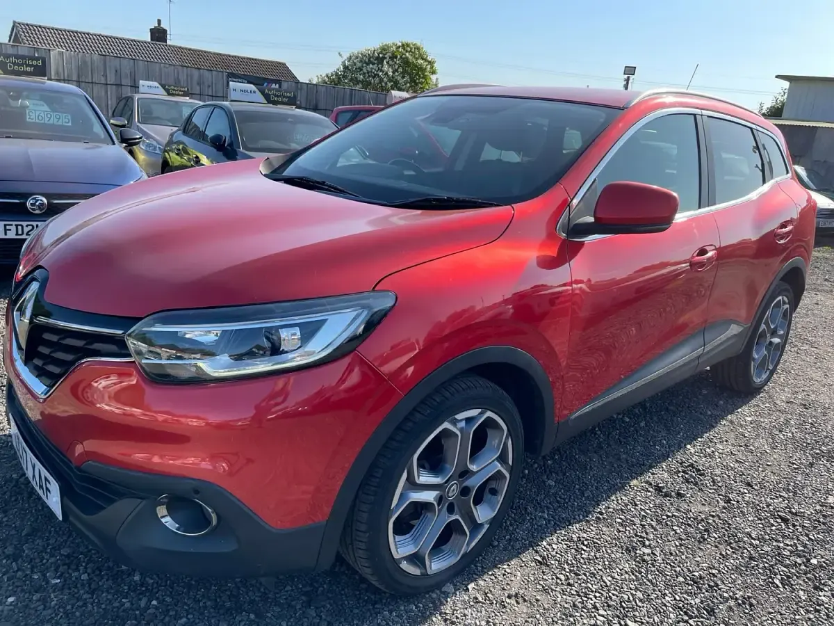 Usado Renault Kadjar Dynamique 130 CV (95 kW) 2017 Rojo SUV