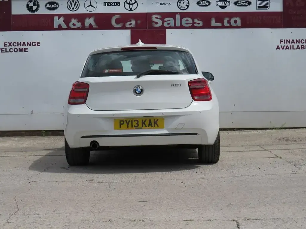 Used BMW 116 Sport Line 2013 White Hatchback