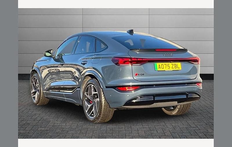 Used Audi SQ6 e-tron Comfort 359 kW (489 HP) 2025 Blue SUV
