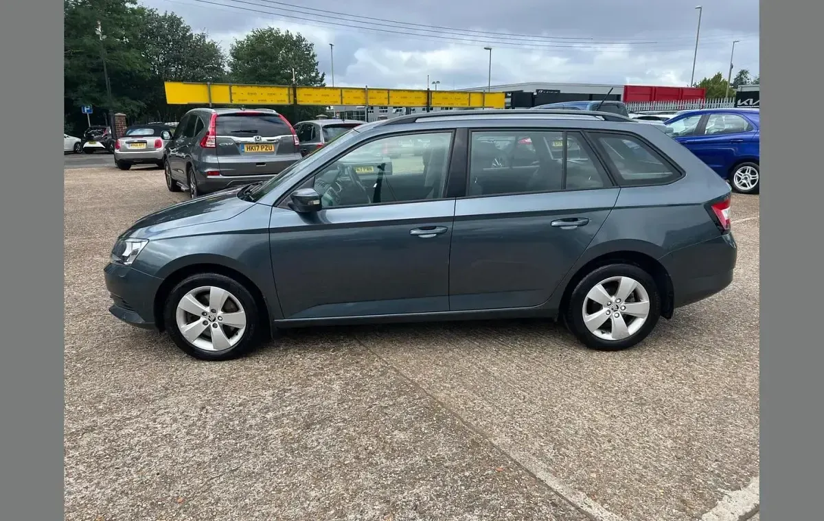 Used Skoda Fabia SE 110 HP (80 kW) 2017 Grey Estate