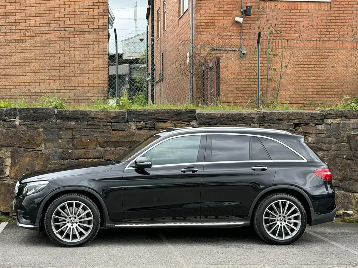 Used Mercedes GLC350 AMG line 2018 Black SUV