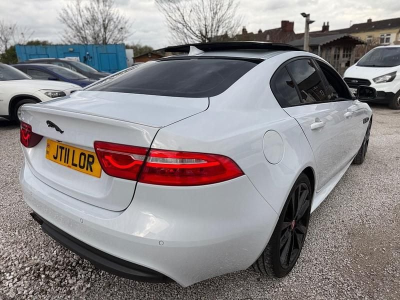 Used Jaguar XE R-Sport 180 HP (132 kW) 2015 White Sedan