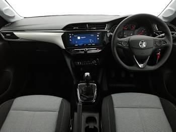 New Vauxhall Corsa Design Edition 100 HP (73 kW) 2025 Two coat metallic  crystal silver Hatchback