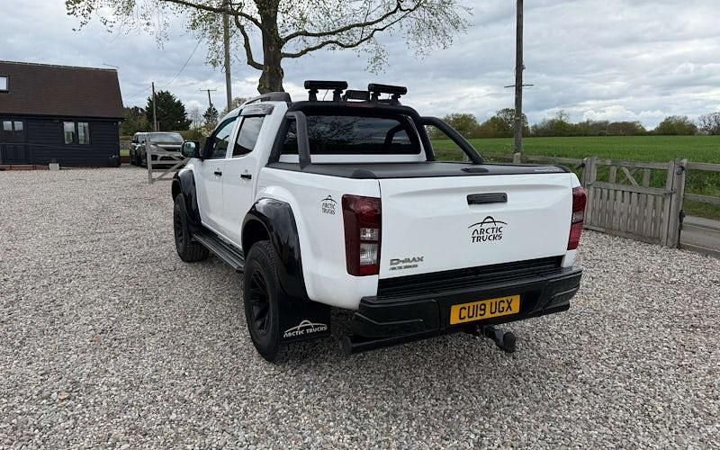 Used Isuzu D-Max 165 HP (121 kW) 2020 Pickup