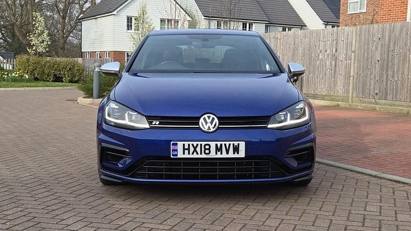 Used VW Golf VII R 310 HP (228 kW) 2018 Lapiz blue Hatchback