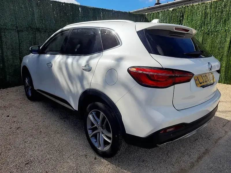 Used MG HS Exclusive 162 HP (119 kW) 2023 White SUV