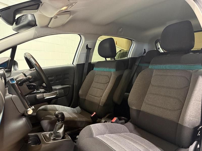 Begagnad Citroën C3 PureTech 82 HK (60 kW) 2021 Vit Halvkombi