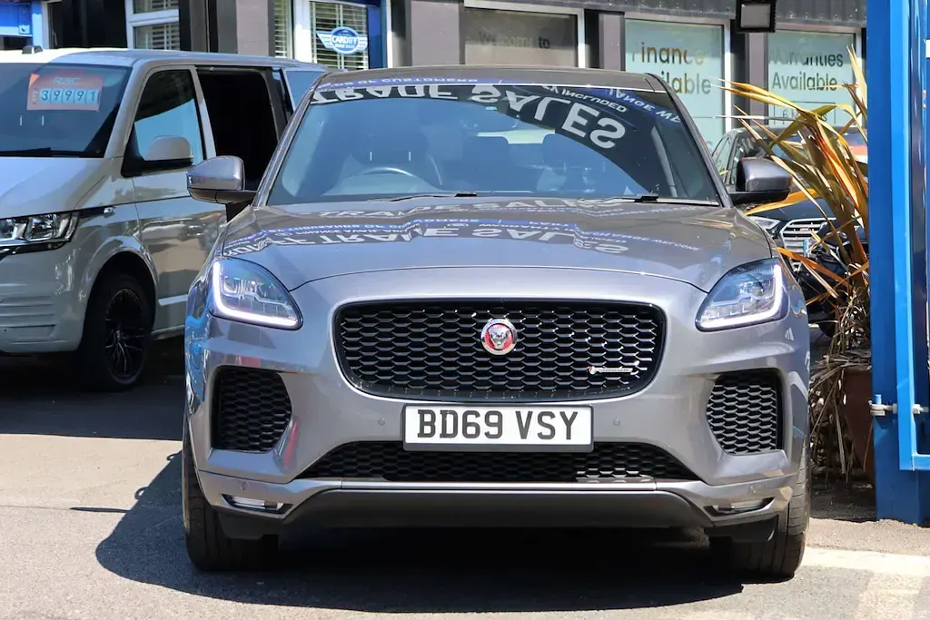 Used Jaguar E-Pace Chequered Flag 180 HP (132 kW) 2019 Grey SUV