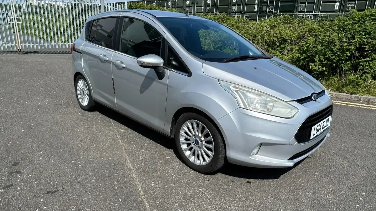 Used Ford B-MAX Titanium 100 HP (73 kW) 2014 Silver MPV