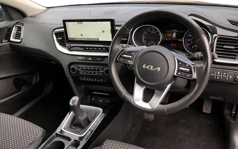 Gebraucht Kia Ceed Sportswagon 160 PS (117 kW) 2023 Schwarz Kombi