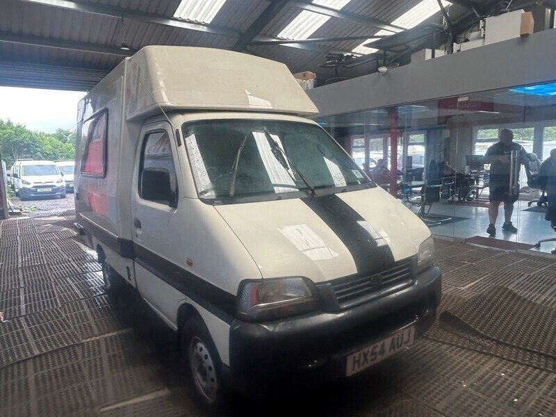 White Used 2004 Suzuki Carry Pickup | £4,495 (Fair price) - Image 1/4