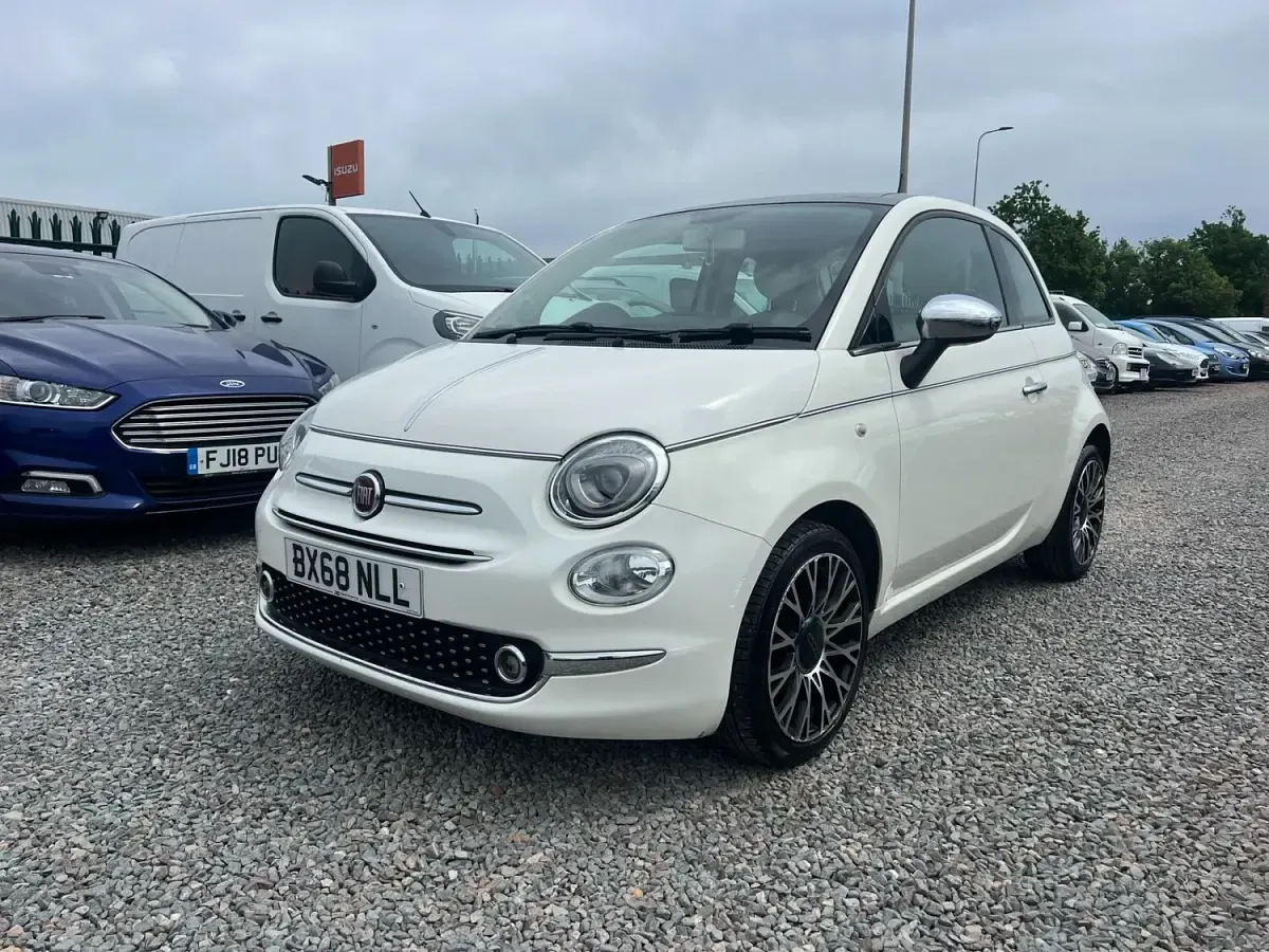 Used Fiat 500 Collezione 69 HP (50 kW) 2018 White Hatchback