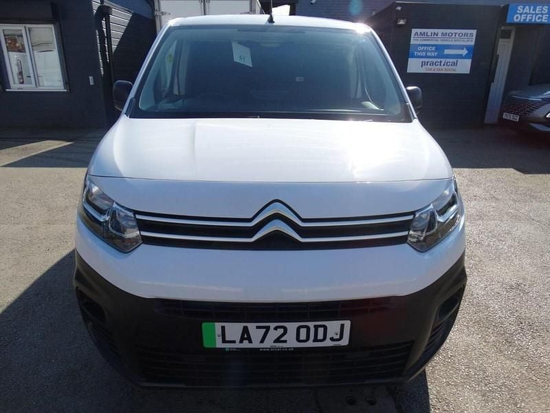 Used Citroën e-Berlingo 100 kW (136 HP) 2023 White MPV
