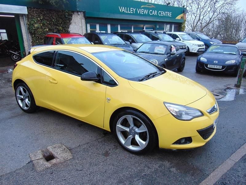 Used Vauxhall Astra GTC SRi 2012 Yellow Hatchback