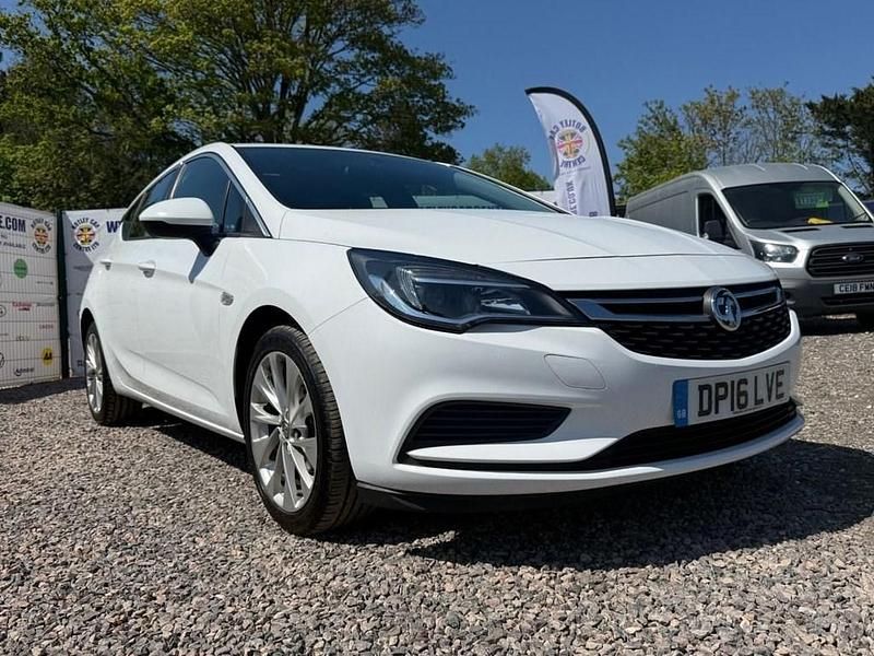 Second-hand Vauxhall Astra 125 CP (91 kW) 2016 Alb Hatchback