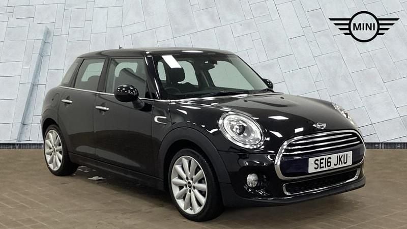 Black Used 2016 Mini Cooper Hatch Hatchback | £11,995 (Super price) - Image 1/4