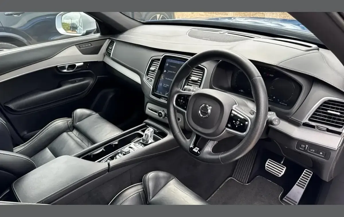 Used Volvo XC90 R-Design Pro 390 HP (286 kW) 2018 Blue SUV