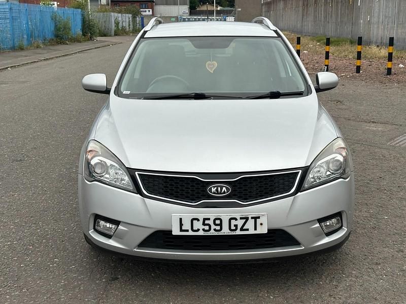 Used Kia Ceed 2009 Silver Hatchback