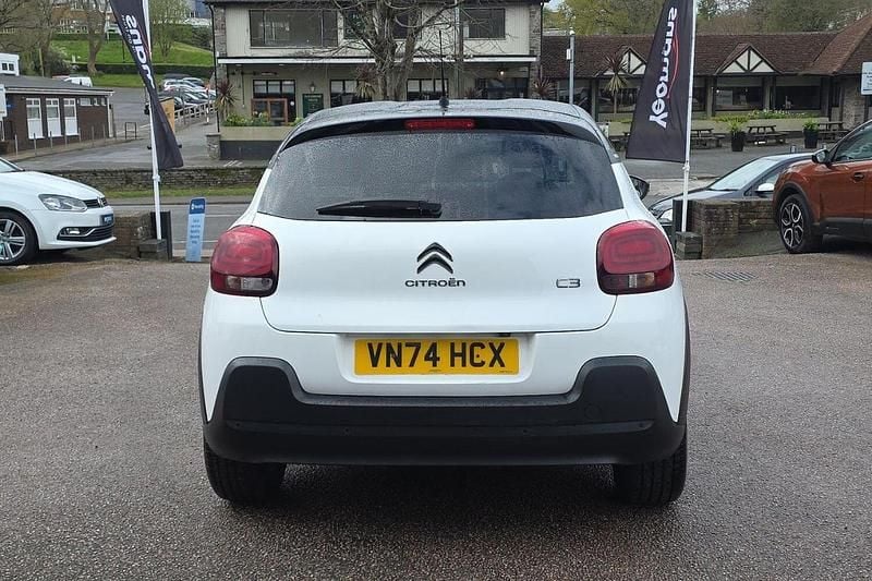 Used Citroën C3 PureTech 82 HP (60 kW) 2024 White Hatchback