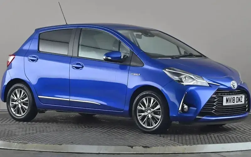 Usado Toyota Yaris Hybrid 101 HP (74 kW) 2020 Citadino