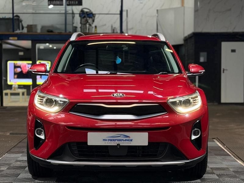 Used Kia Stonic 113 HP (83 kW) 2019 Red SUV
