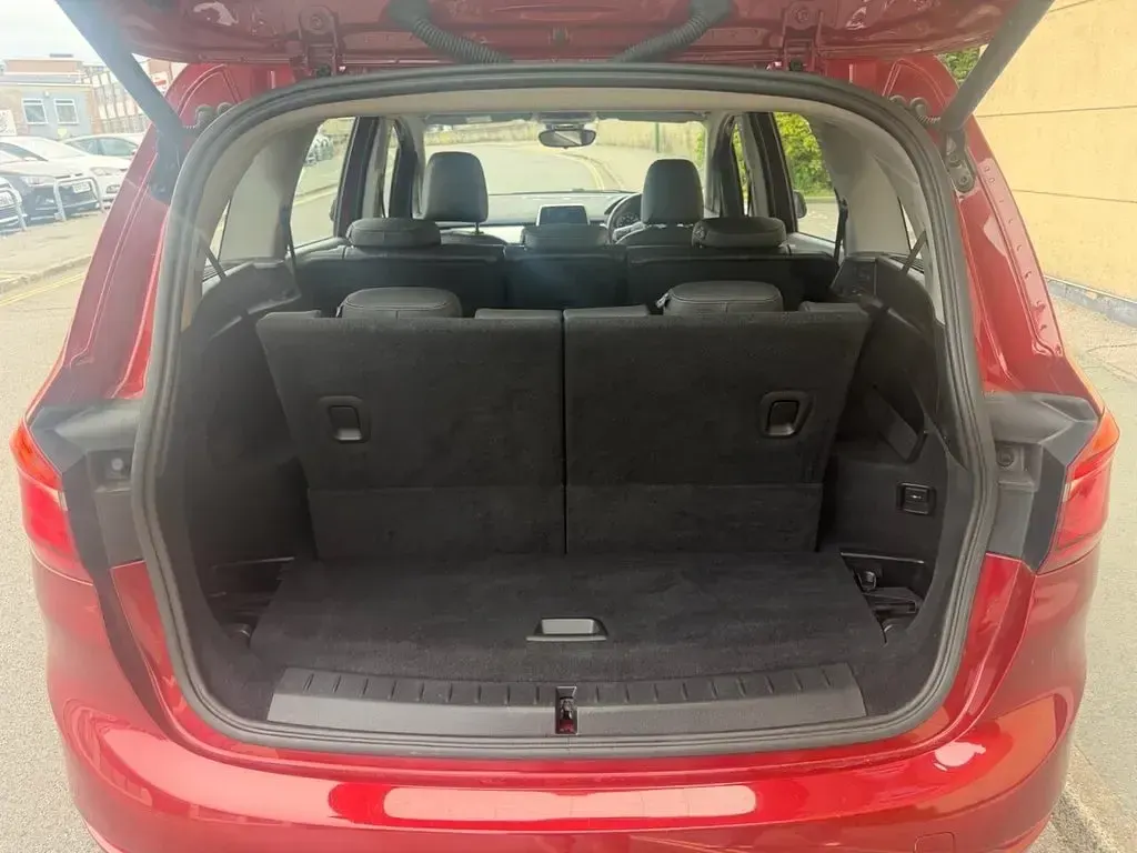Used BMW M140 Luxury Line 2019 Red Hatchback
