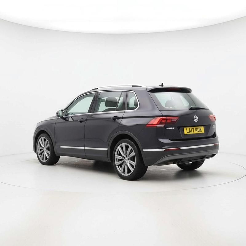 Used VW Tiguan SEL 180 HP (132 kW) 2017 Black SUV