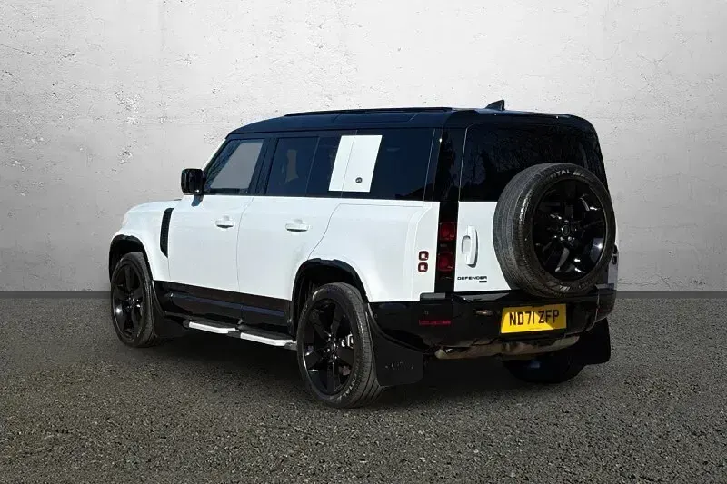 Used Land Rover Defender HSE Dynamic 2022 White SUV