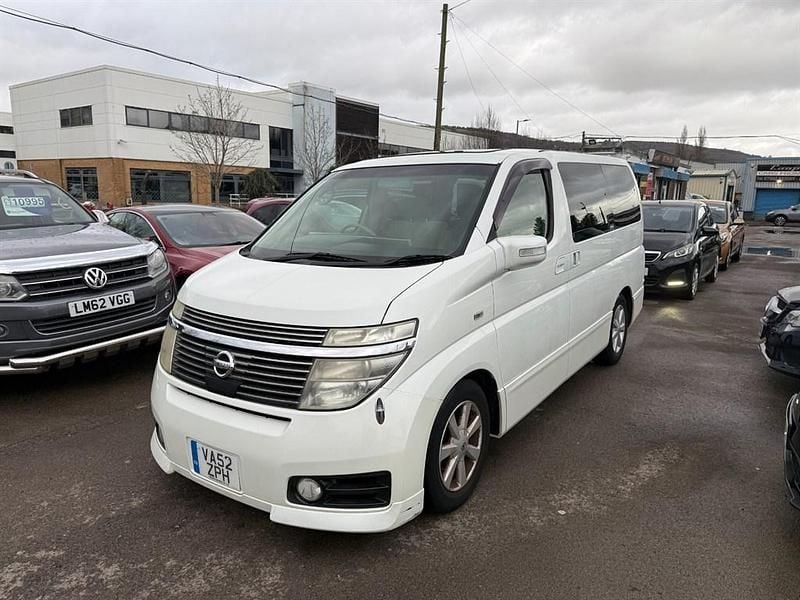 Used Nissan Elgrand 2002 White MPV