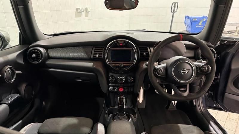 Used Mini John Cooper Works Hatch 302 HP (222 kW) 2020 Grey Hatchback