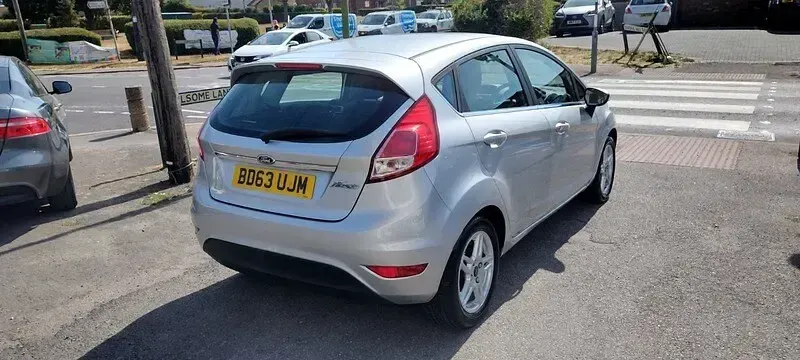 Used Ford Fiesta Zetec 2013 Silver