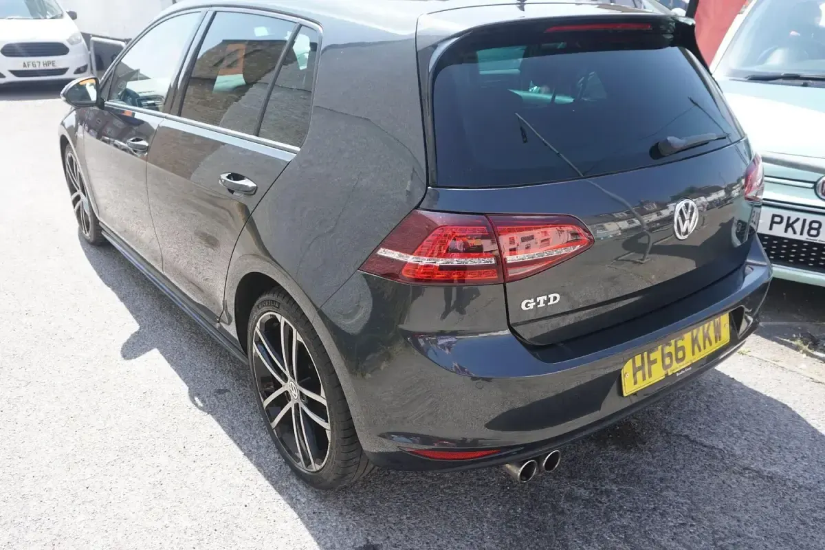 Used VW Golf VII GTD 181 HP (133 kW) 2016 Grey Hatchback