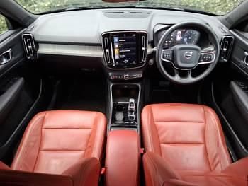 Used Volvo XC40 Inscription 190 HP (139 kW) 2020 Black SUV