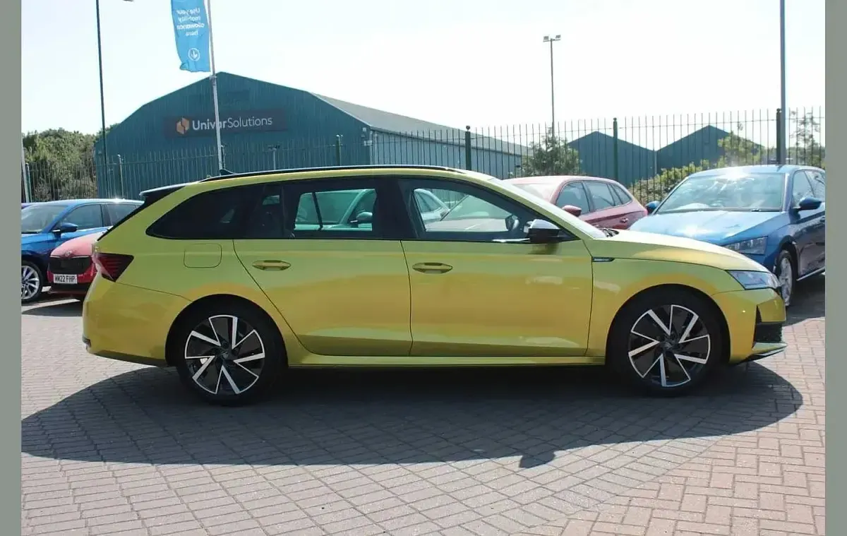 New Skoda Octavia SportLine 147 HP (108 kW) 2026 Dragon skin Estate