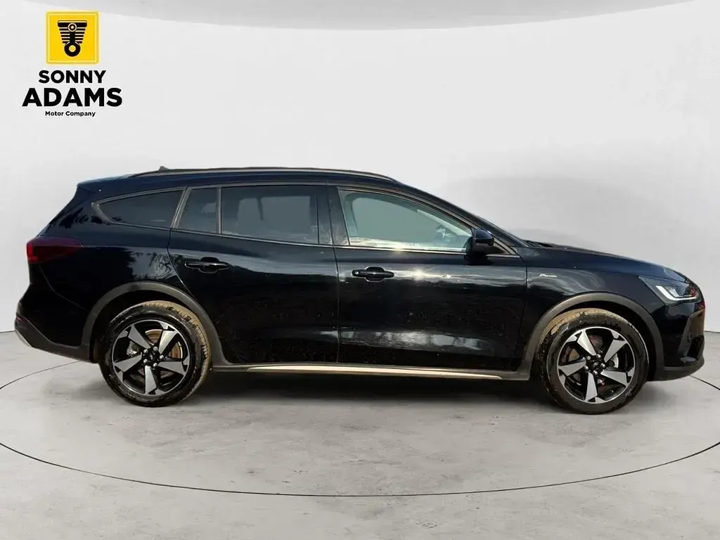Used Ford Focus Active 125 HP (91 kW) 2023 Black Estate