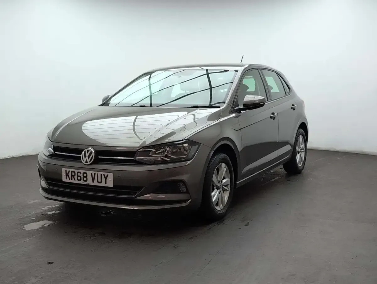 Used VW Polo SE 95 HP (69 kW) 2018 Grey Hatchback