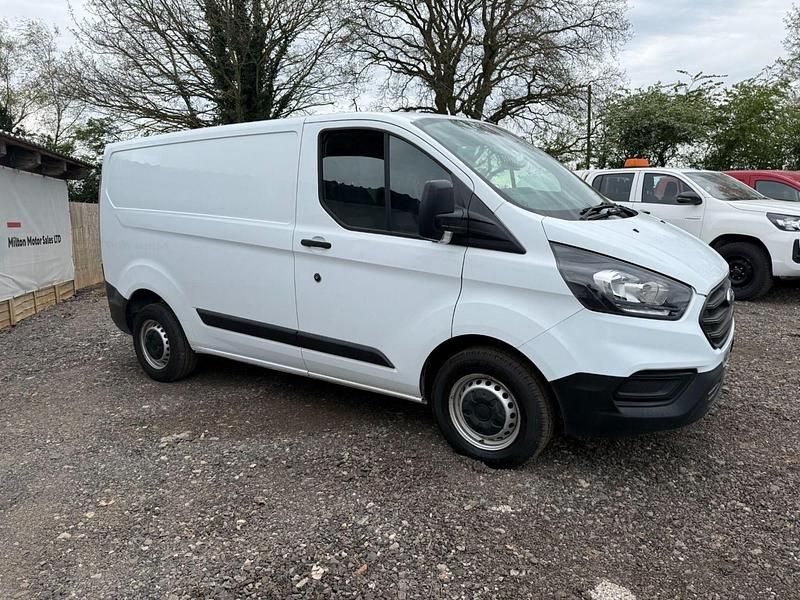 Used Ford Transit Custom 105 HP (77 kW) 2018 White Van