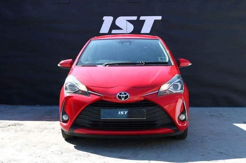 Usado Toyota Yaris 2018 Vermelho Citadino