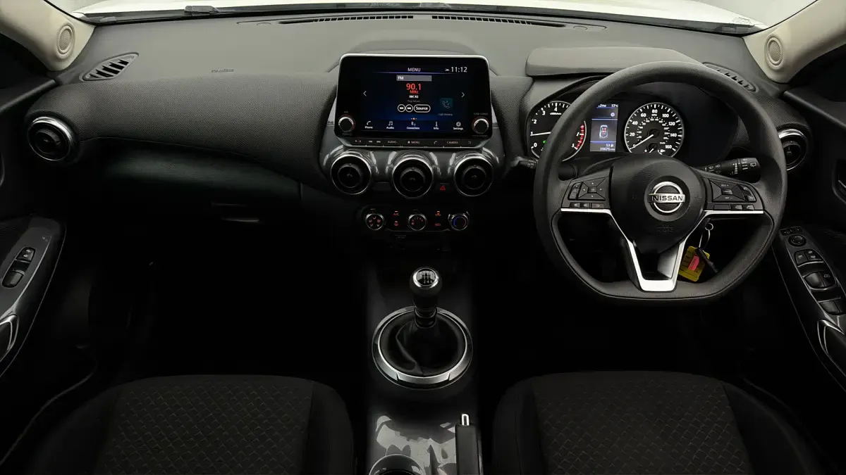 Used Nissan Juke Acenta 114 HP (83 kW) 2021 White SUV