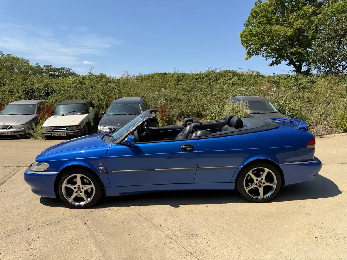 Used Saab 9-3 230 HP (169 kW) 1999 Blue Cabriolet