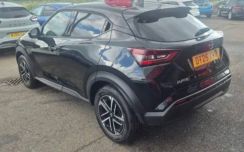 Used Nissan Juke N-Connecta 114 HP (83 kW) 2025 Black SUV