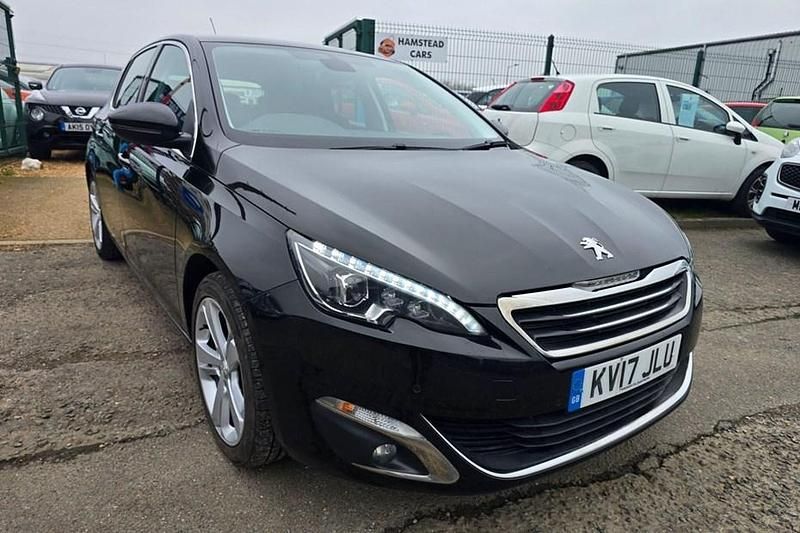 Used Peugeot 308 Allure 130 HP (95 kW) 2017 Black Hatchback